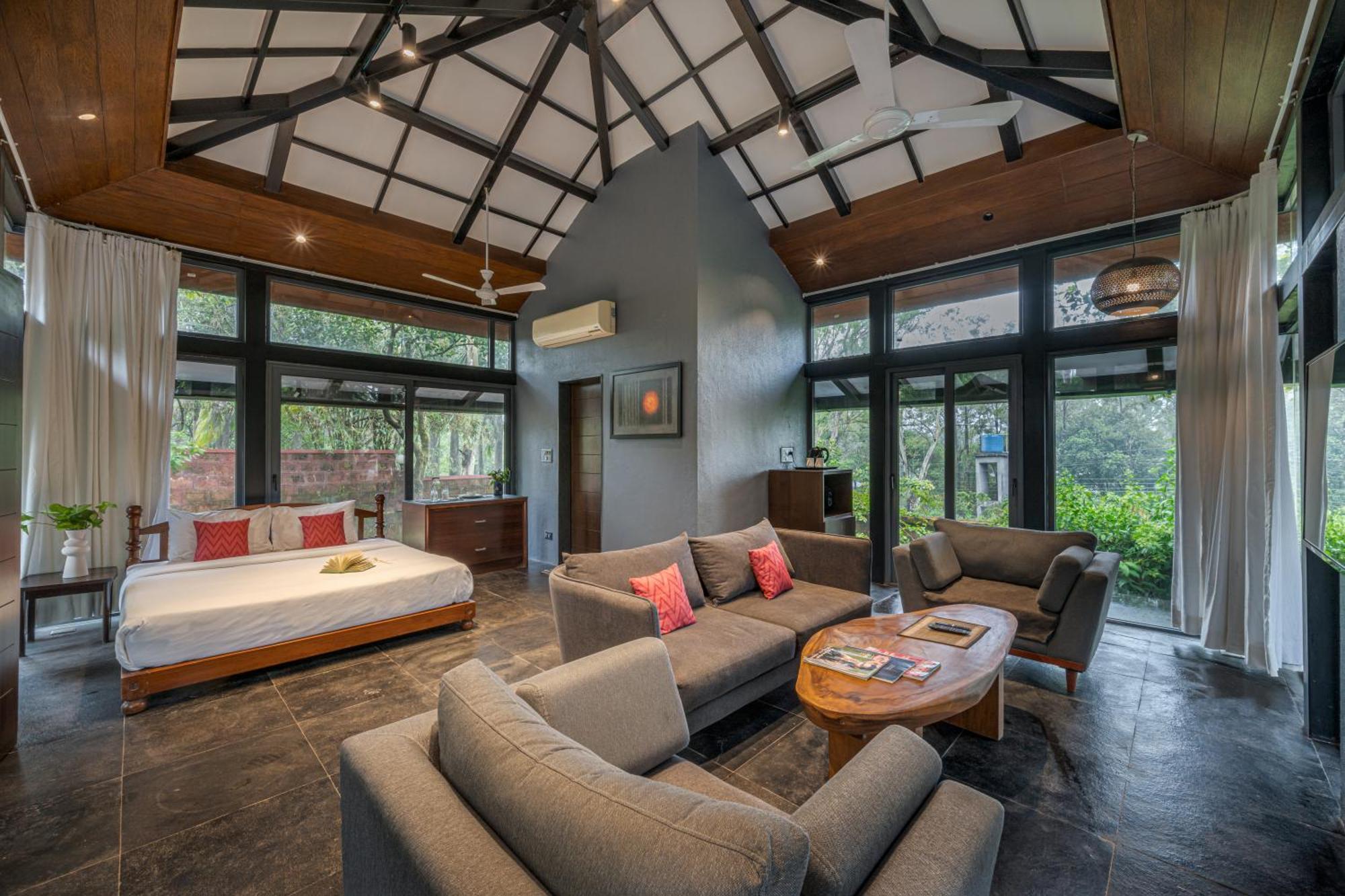 Saffronstays The Glasshouse, Panchgani - Beautiful Glass Villa For Couples Extérieur photo